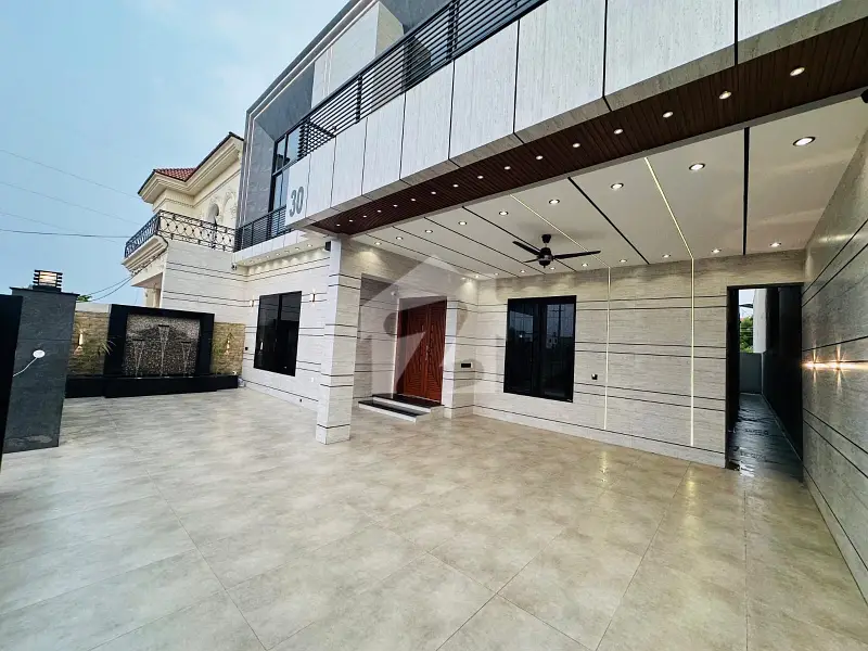 12 Marla Semi-Furnished Luxury House For Sale…