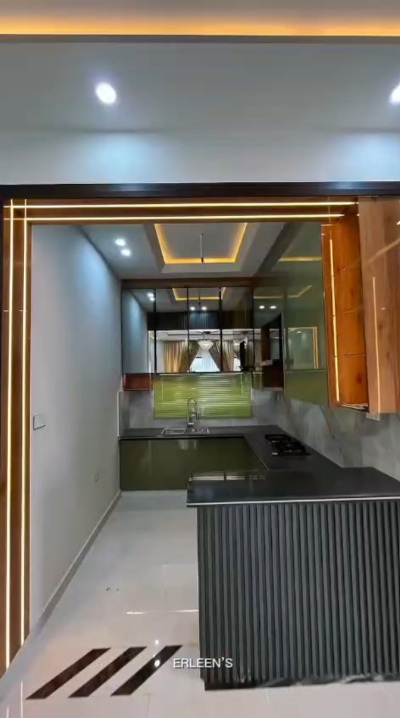 Available For Sale 9 Marla House in  Khyaban E Naveed Society
